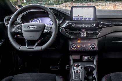 Ford Kuga Plug-in hybrid FWD 225Ps